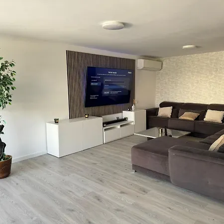 Villa Aroeira Tropical Charneca (Setubal)