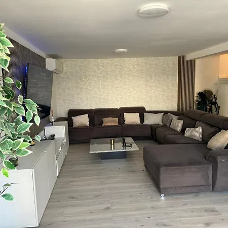 Aroeira Tropical Charneca (Setubal)